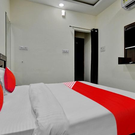 Oyo Hotel Dr Greens Indore Exterior foto